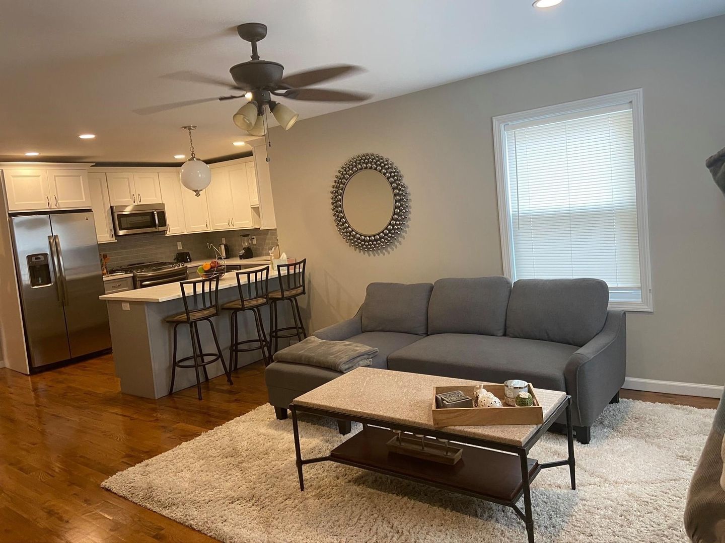 New Haven Apartment: 239 Saint John St.