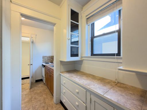 1 MONTH | Studio in East Rock with heat and HW included! – photo 1