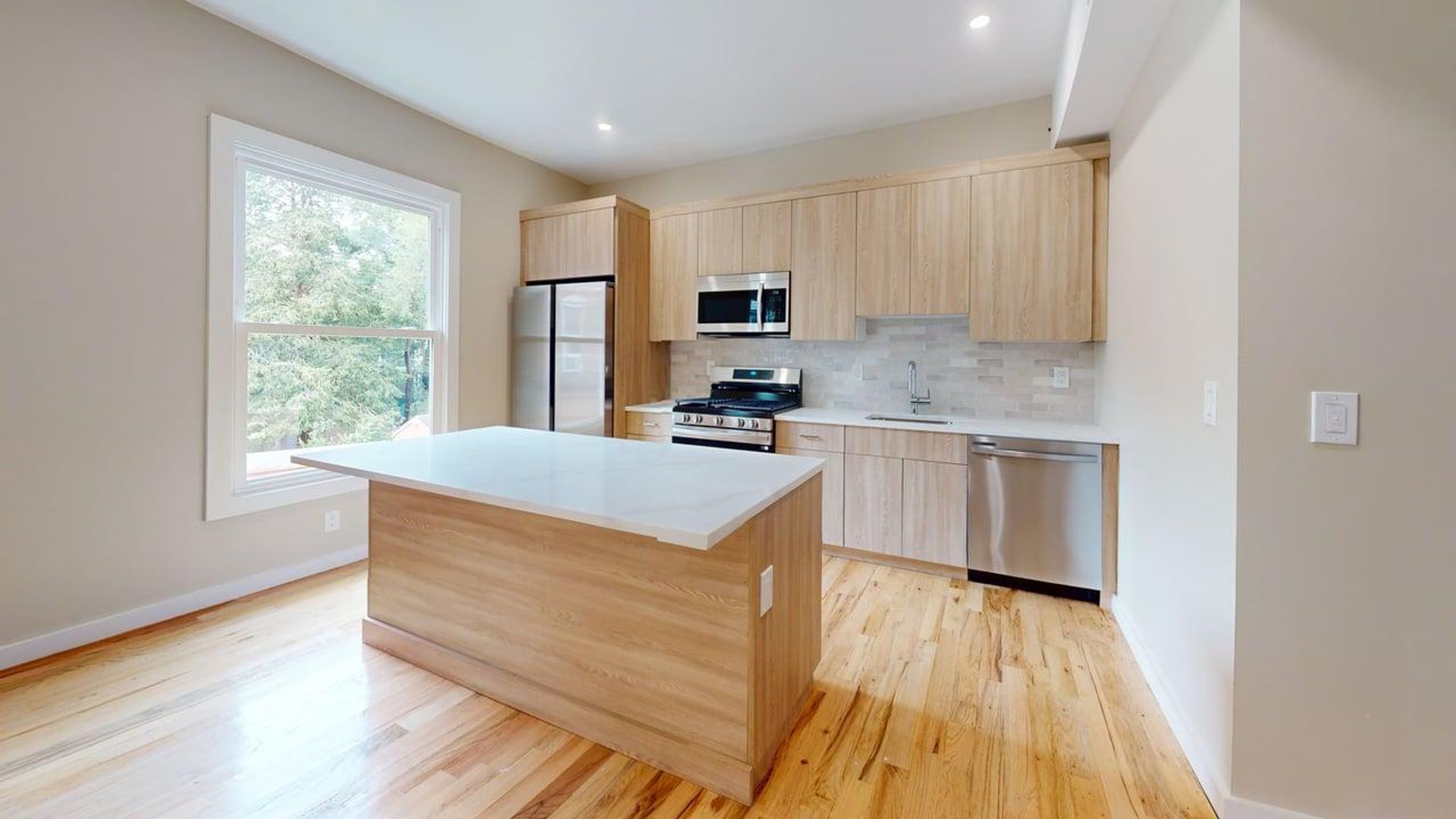 New Haven Apartment: 269 Humphrey St