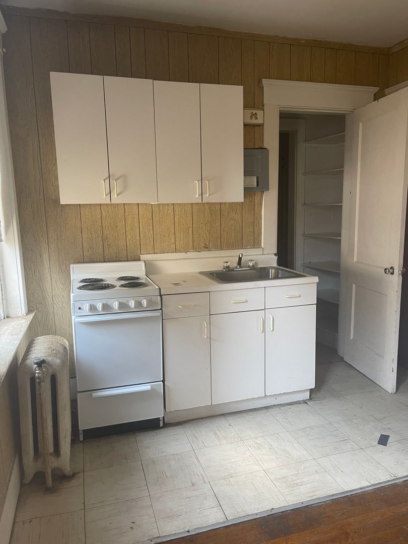 New Haven Apartment: 644-646 Orange St