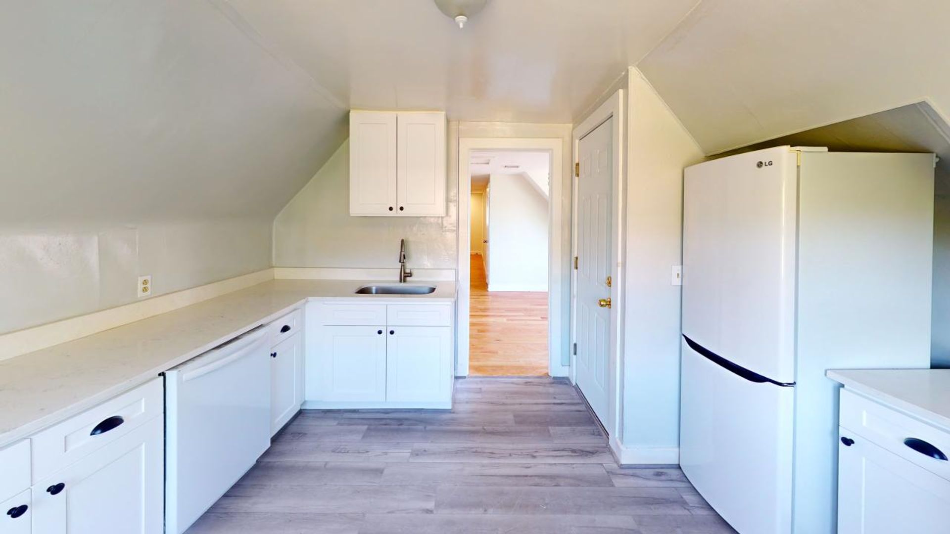 New Haven Apartment: 610 Orange St