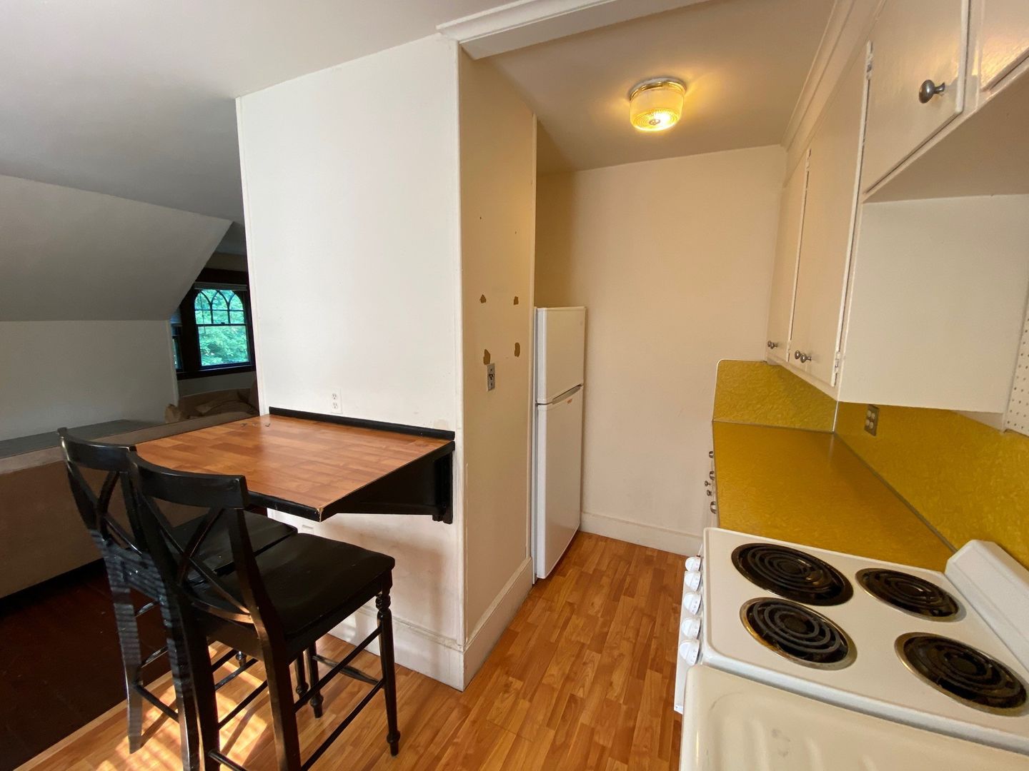 New Haven Apartment: 180 Edwards St