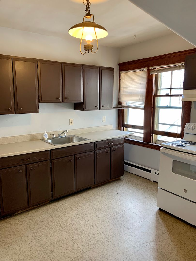 New Haven Apartment: 782-784 Orange St.