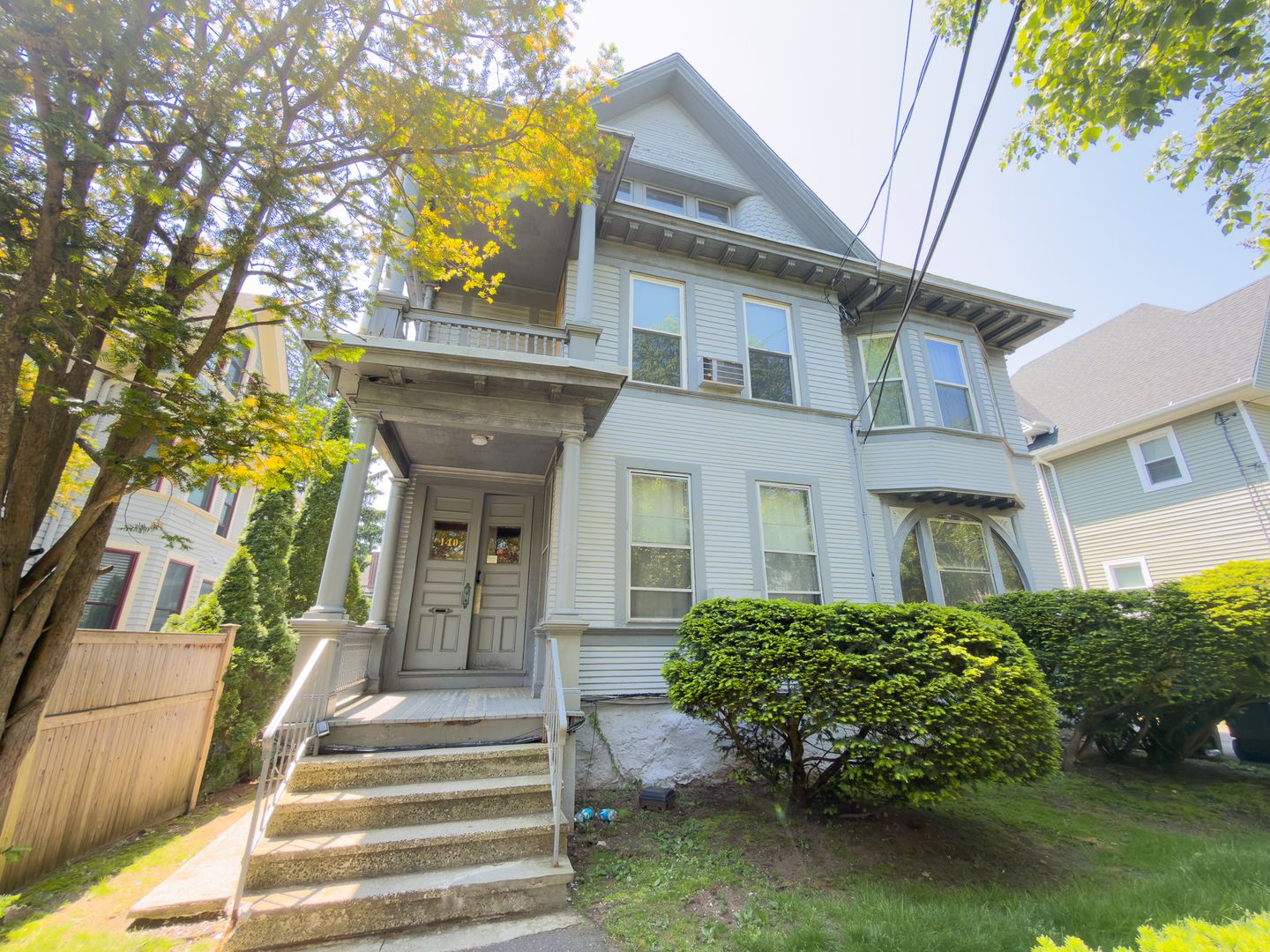 New Haven Apartment: 140 Cottage St