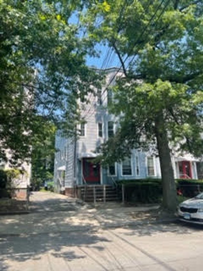 New Haven Apartment: 265 - 267 Humphrey St