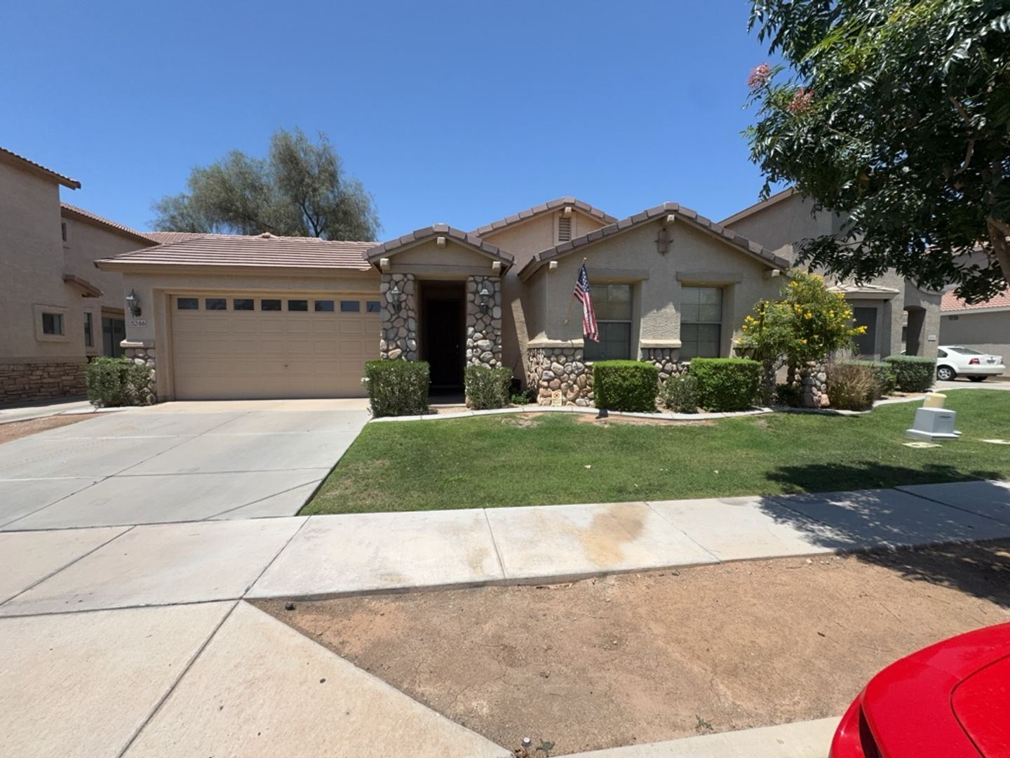 Mesa House: 5246 E. Hilton Ave