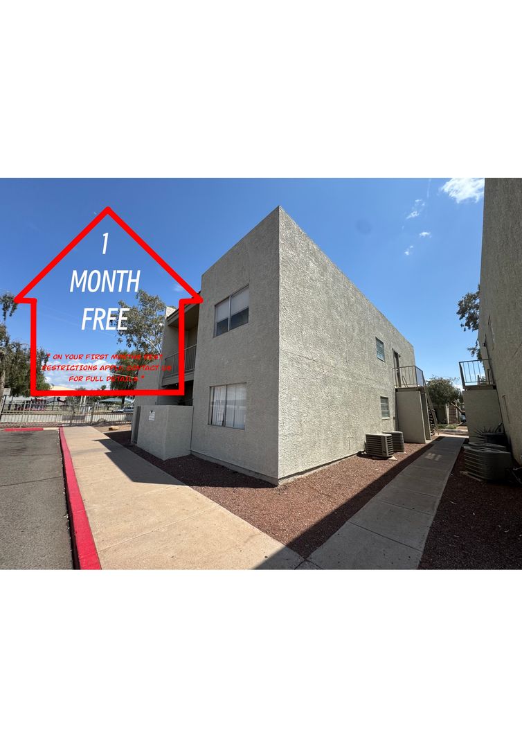 Phoenix Apartment: 2843 E Marconi Ave