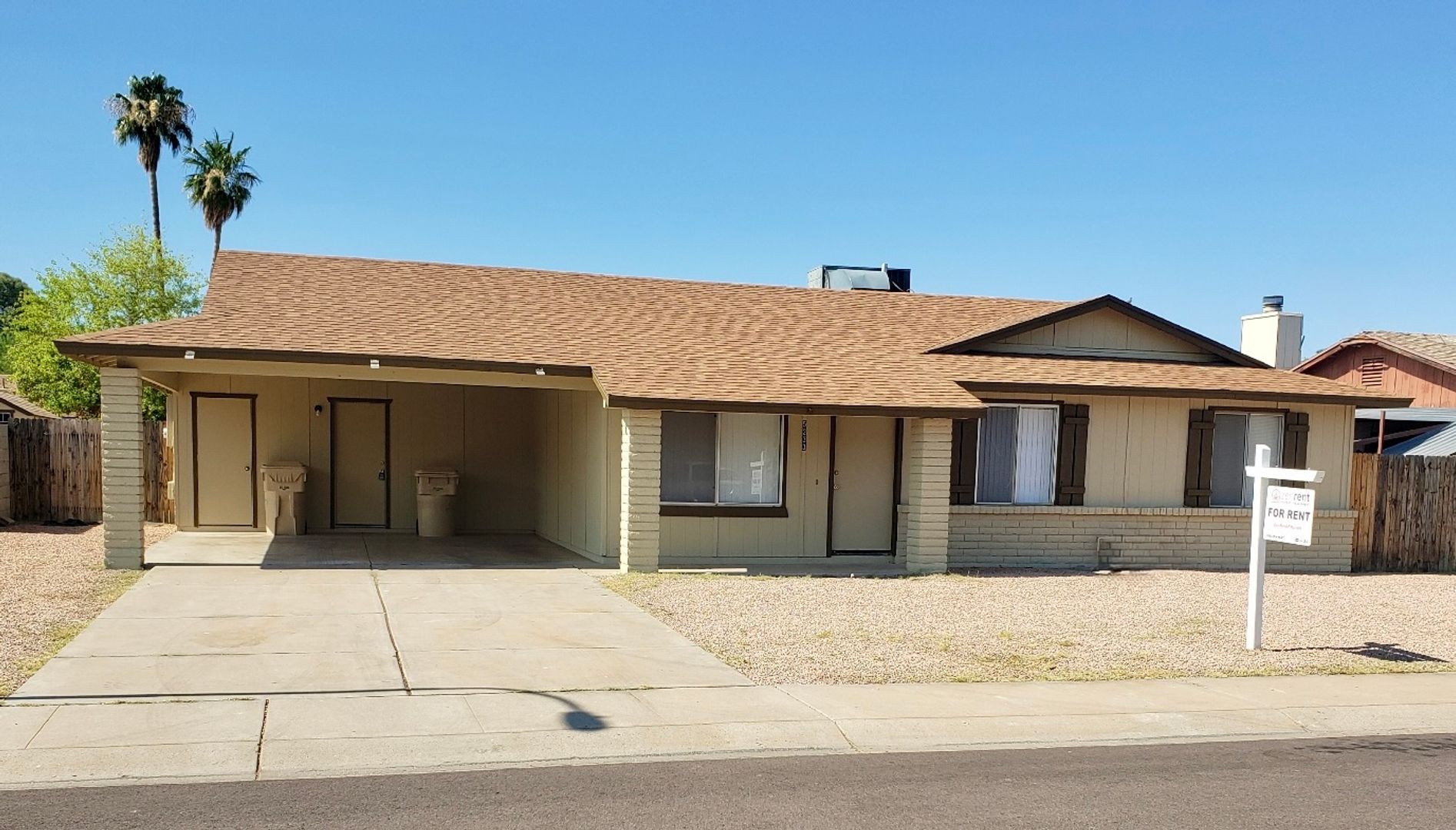 Glendale House: 5233 W Altadena Avenue