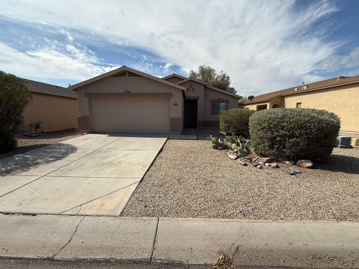 San Tan Valley House: 1905 E Silversmith Trail