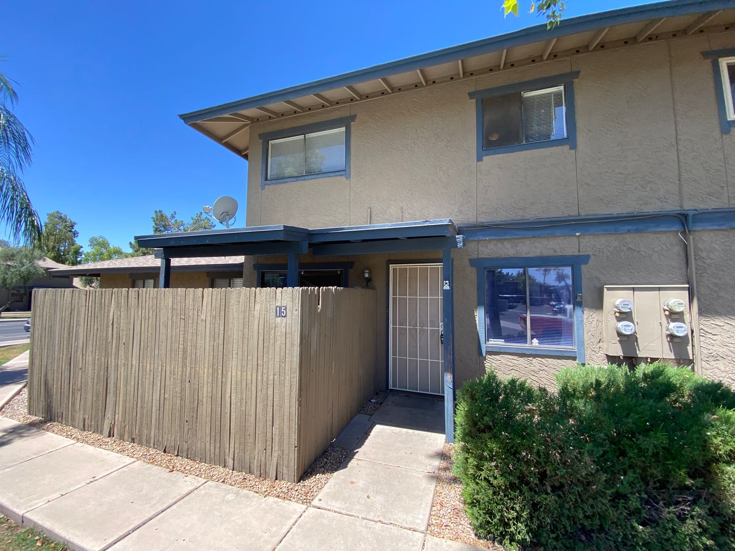 Chandler House: 286 W Palomino Drive #15