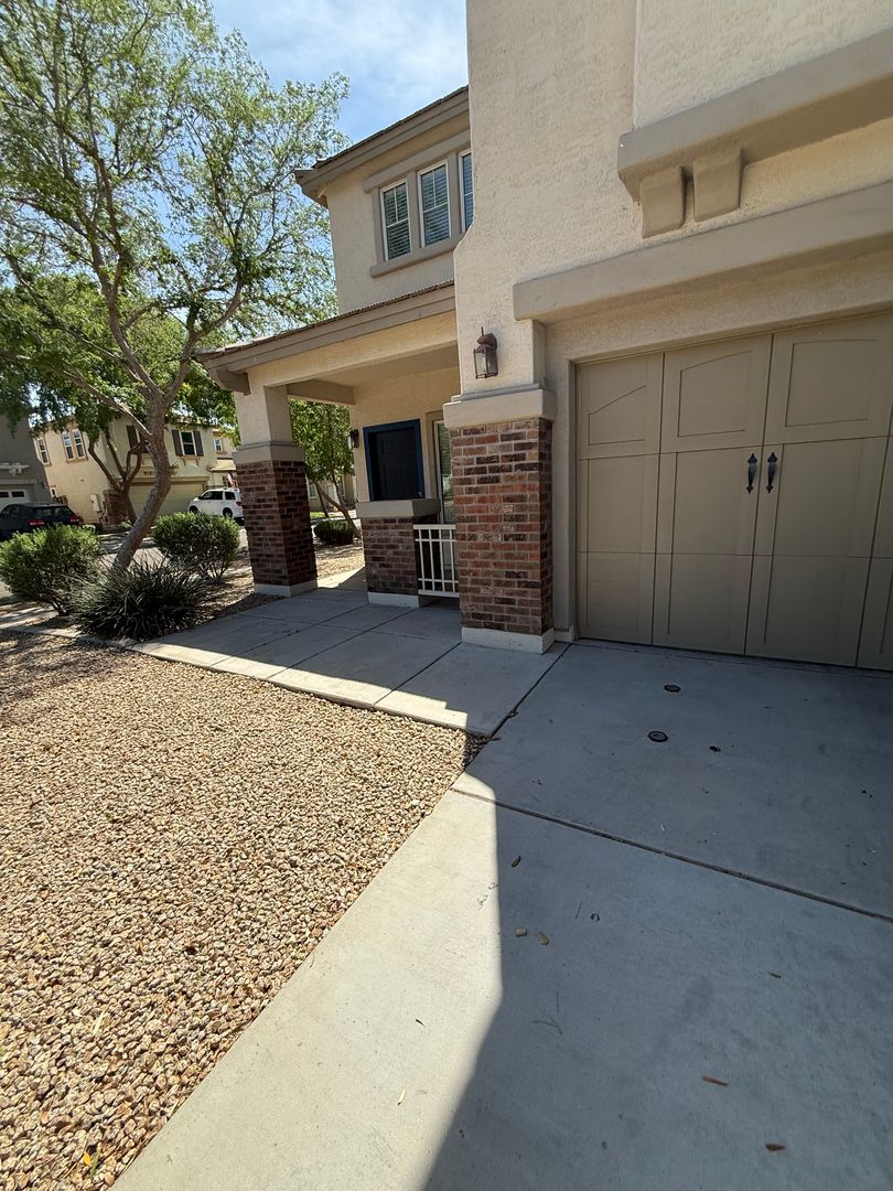 Gilbert House: 4171 E. Gail Dr