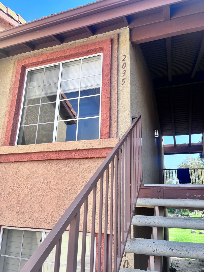 Mentone Condo: 1365 Crafton Blvd