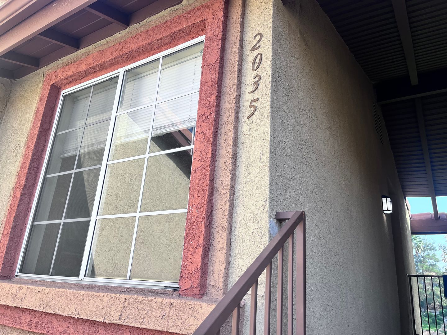 Mentone Condo: 1365 Crafton Blvd