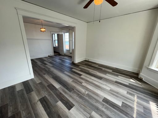 Listing photo thumbnail