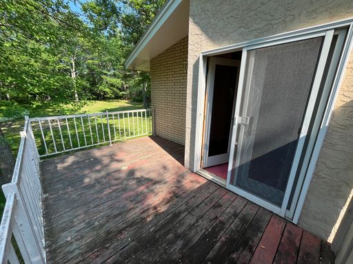 Listing photo thumbnail