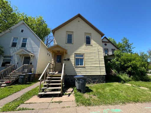 2705 W 2nd St - Apt 1, Duluth, MN 55806