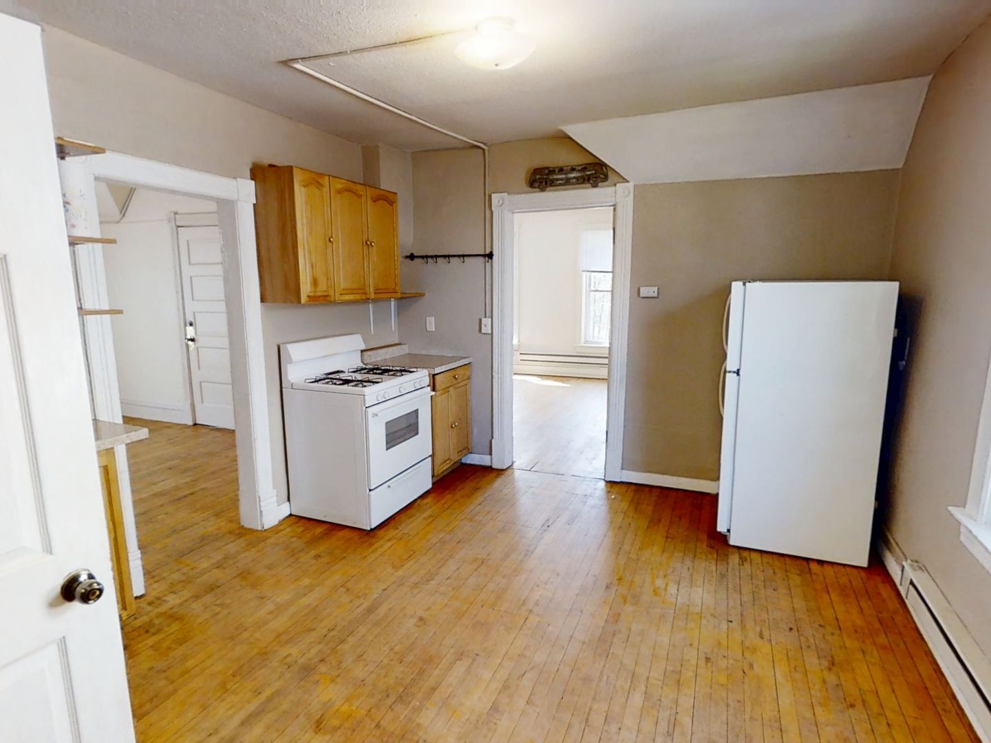 Duluth Apartment: 3127 Restormel St