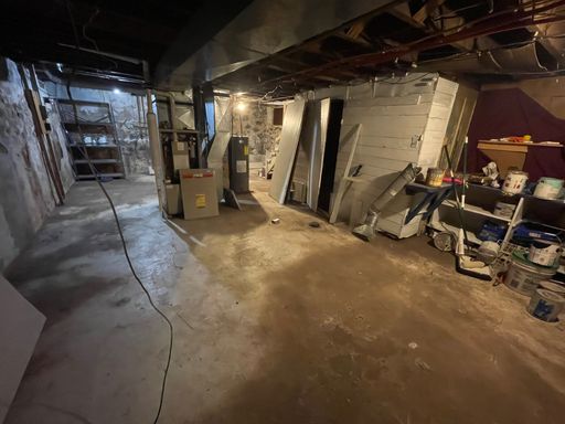 Listing photo thumbnail