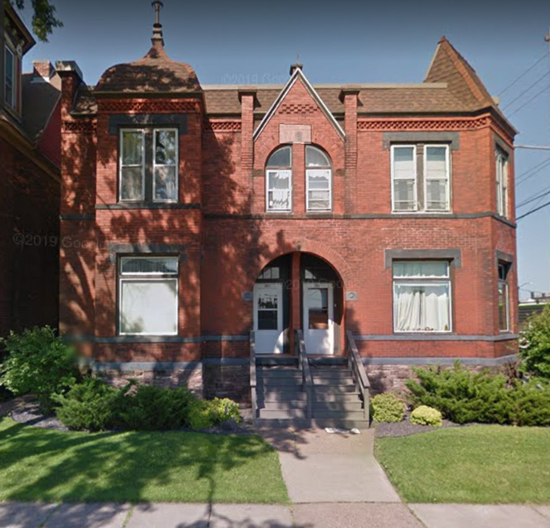 Superior Apartment: 1513-1515 John Ave