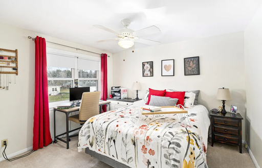 Listing photo thumbnail