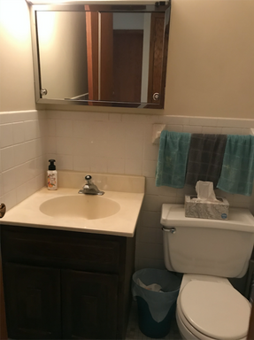Listing photo thumbnail