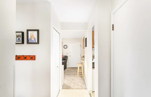 Listing photo thumbnail
