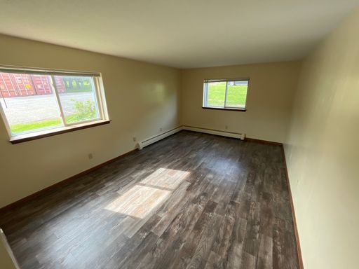 Listing photo thumbnail