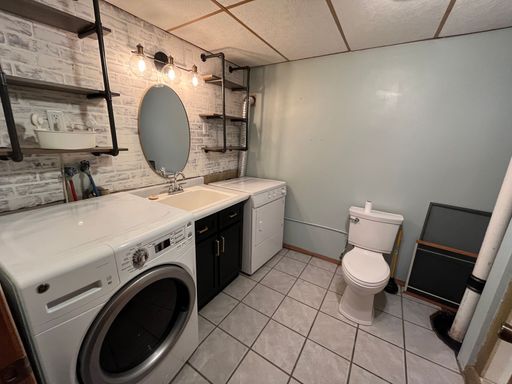 Listing photo thumbnail