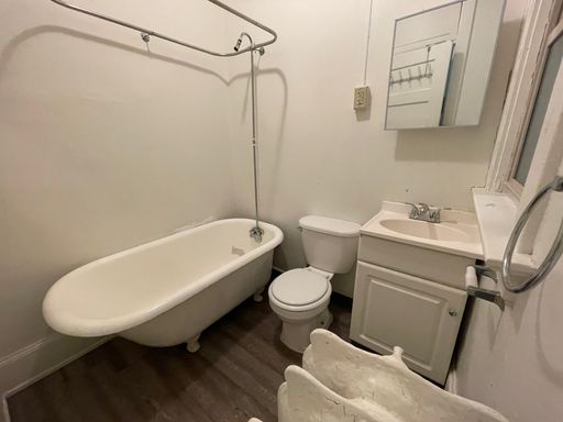 Listing photo thumbnail