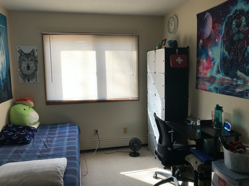 Listing photo thumbnail
