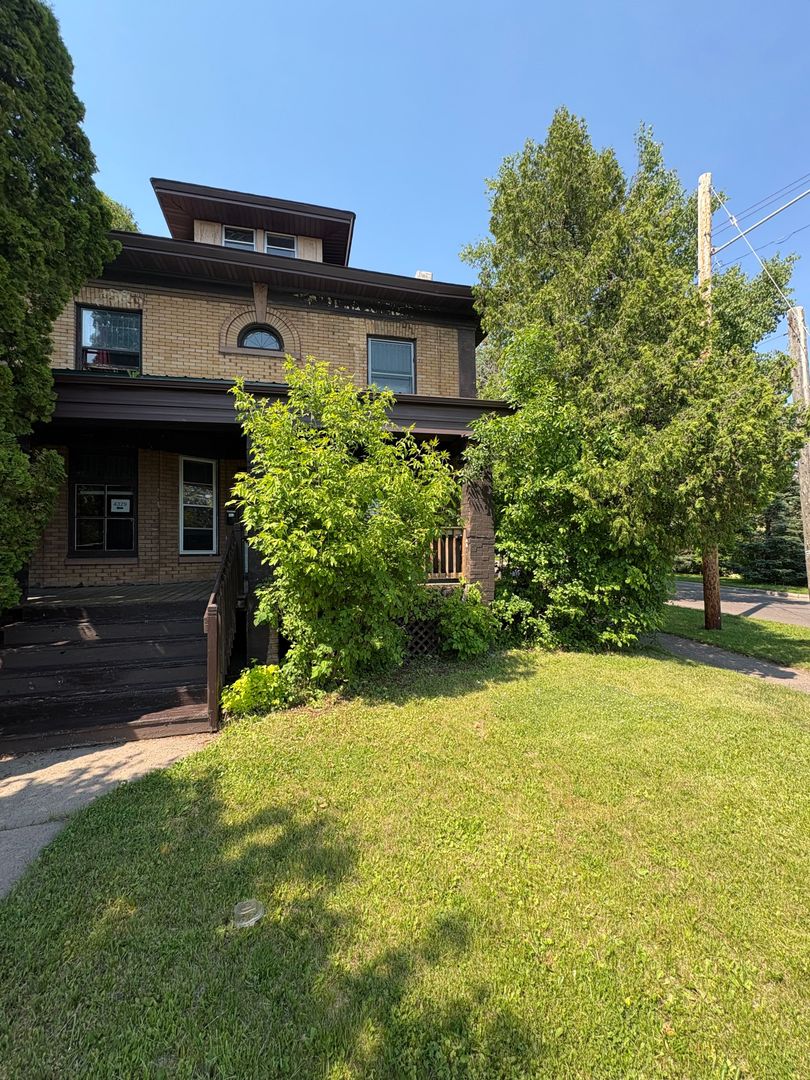 Duluth Townhome: 4329-4331 E Superior St