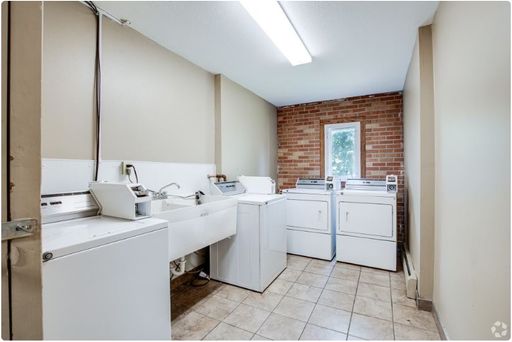 Listing photo thumbnail