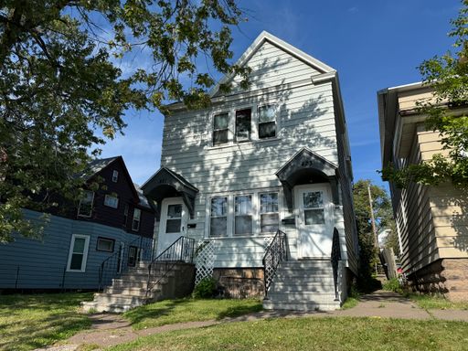 423 E 5th St, Duluth, MN 55805