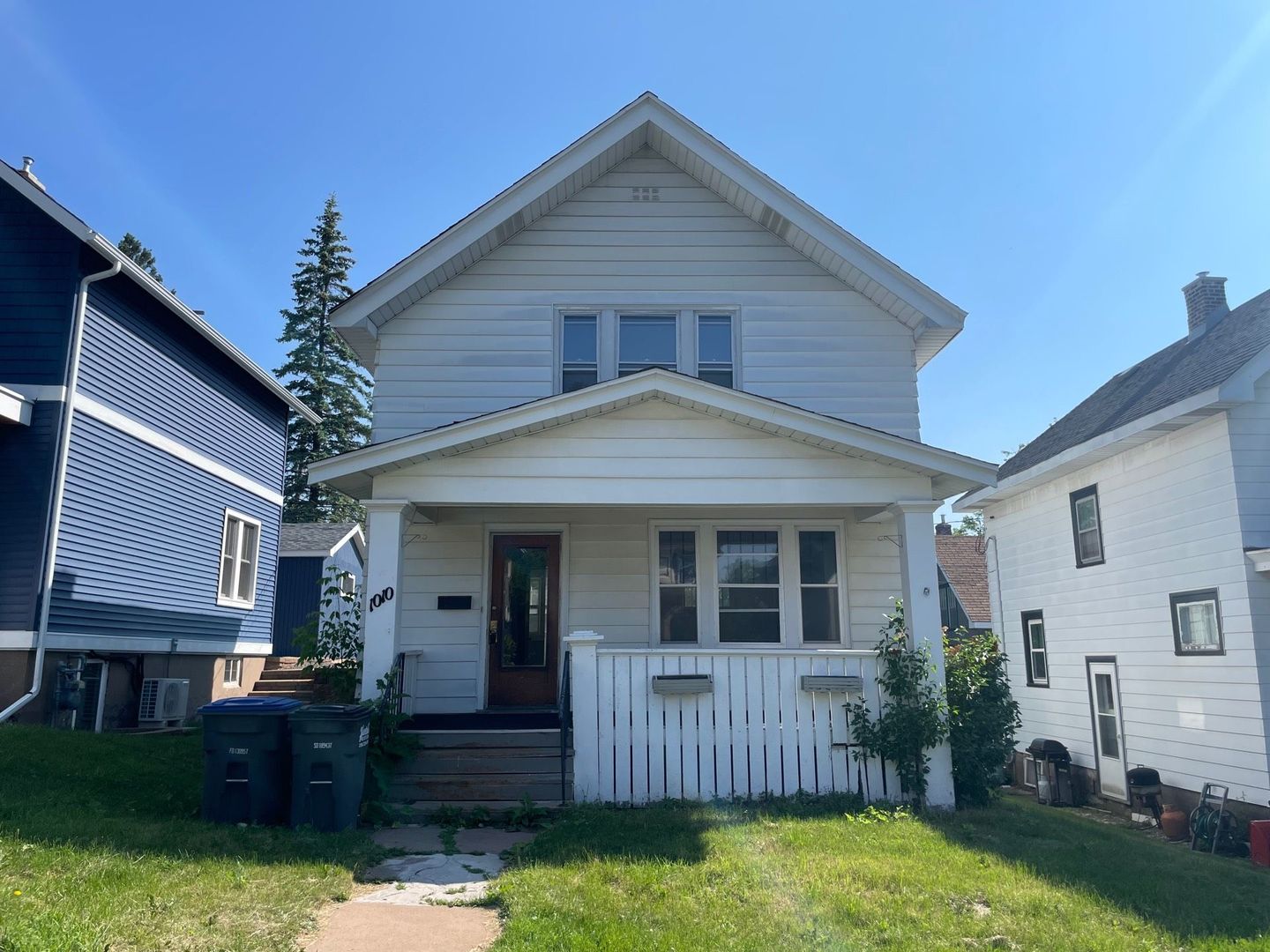 Duluth House: 1010 N 13th Ave E
