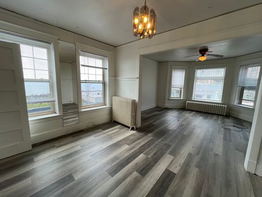 Listing photo thumbnail