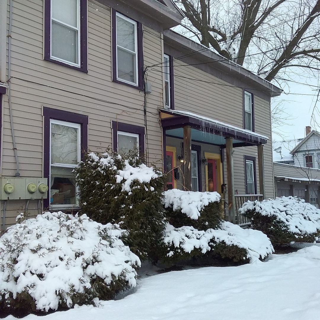 Syracuse Apartment: 200 Park St.