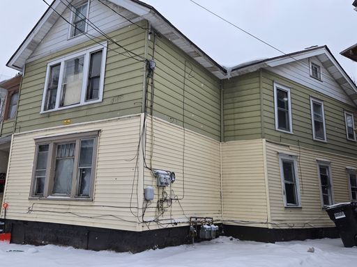 2 Bedroom Apartment at 2023 Lodi St – photo 1
