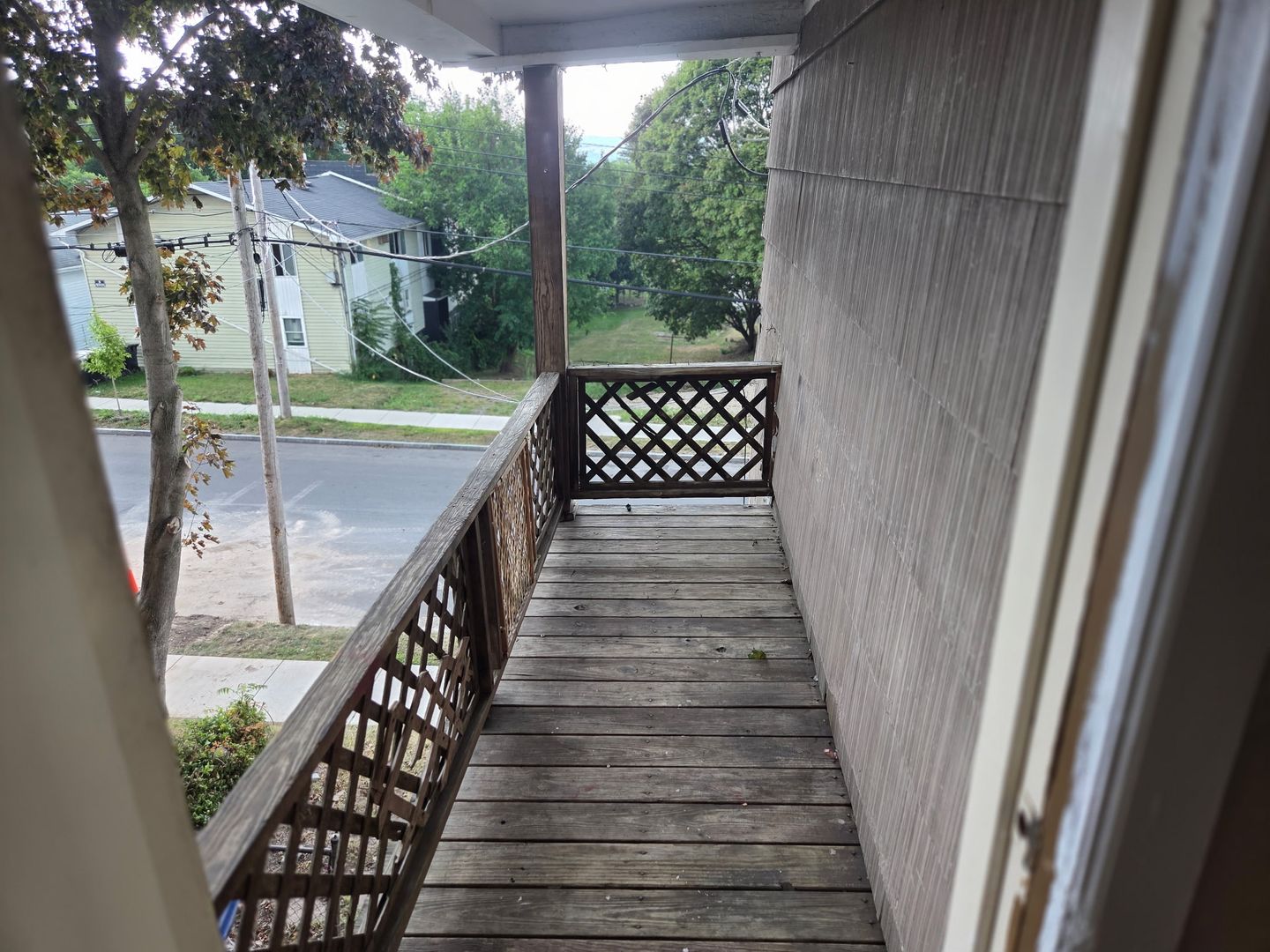 Syracuse Apartment: 630 Carbon St
