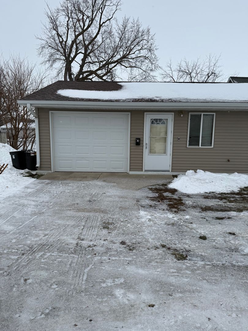 Fort Dodge Apartment: x