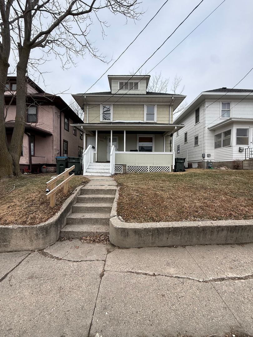 Fort Dodge Apartment: x