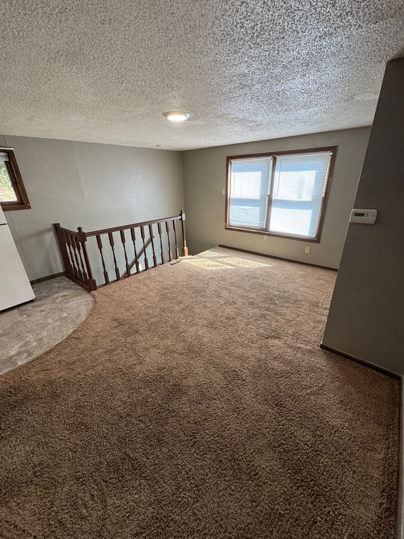 Fort Dodge Apartment: 818 North 7th Street