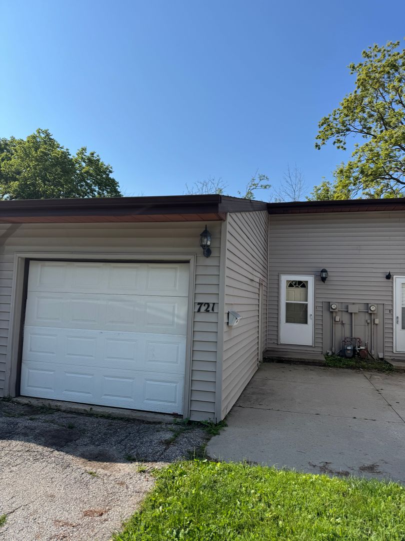 Fort Dodge House: 721 Westrdige Road
