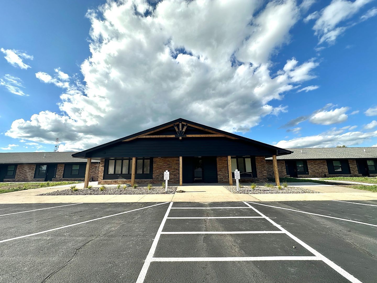 Humboldt Apartment: 1111 11th Ave N