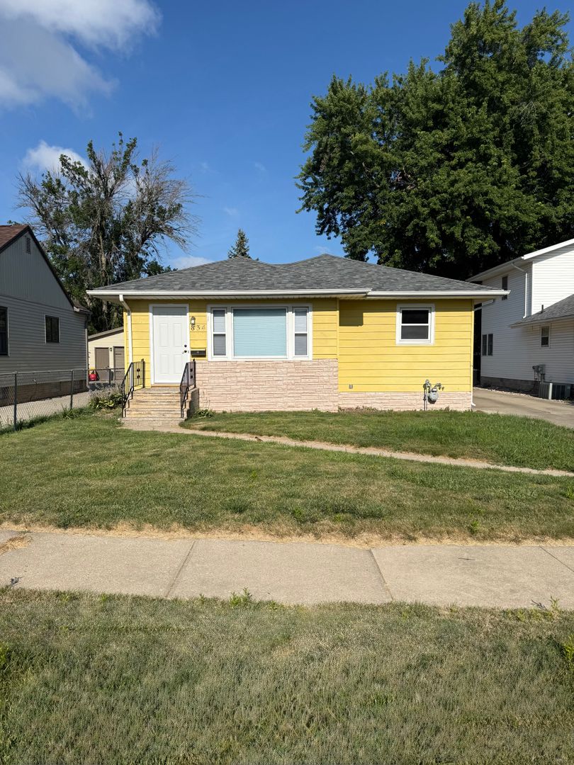 Fort Dodge House: 834 S 20th ST