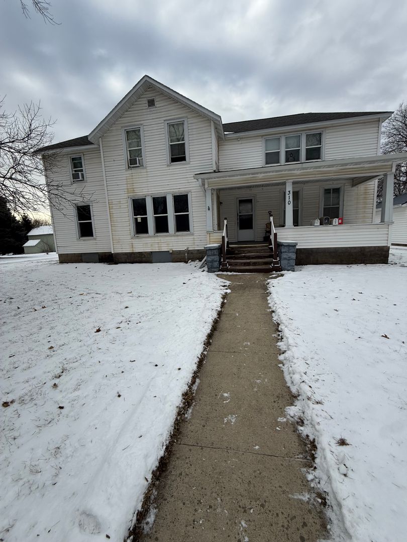 Humboldt Apartment: x