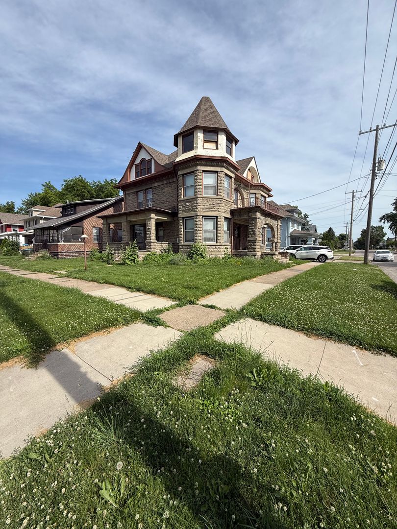 Fort Dodge Apartment: 502.5 N 16th st