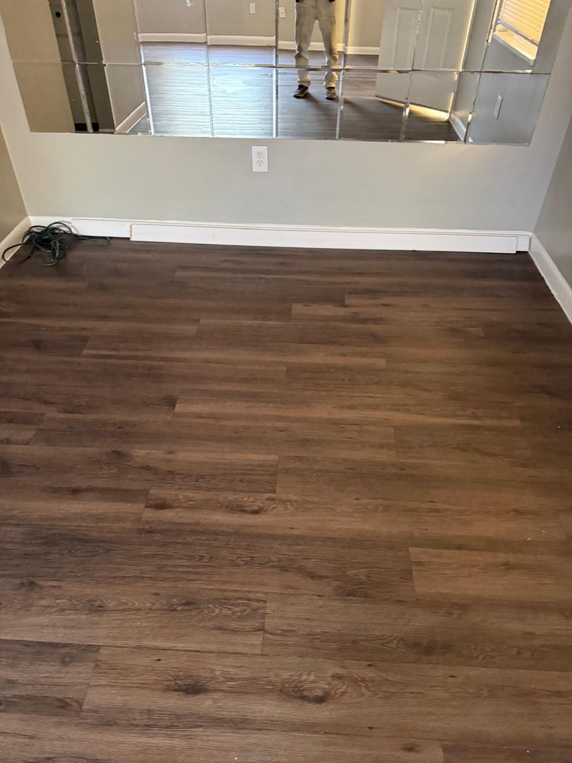 Jacksonville Apartment: 2401 Jammes Road