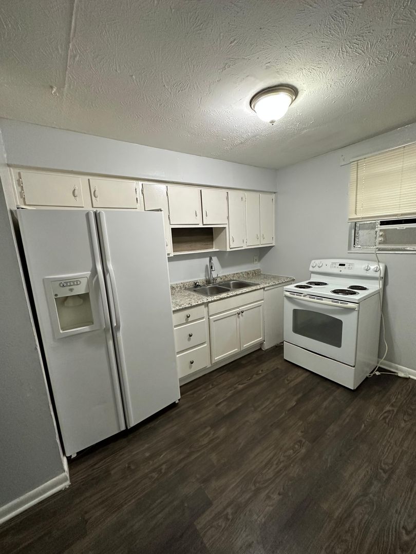 Jacksonville Apartment: 1625 W 26th St.