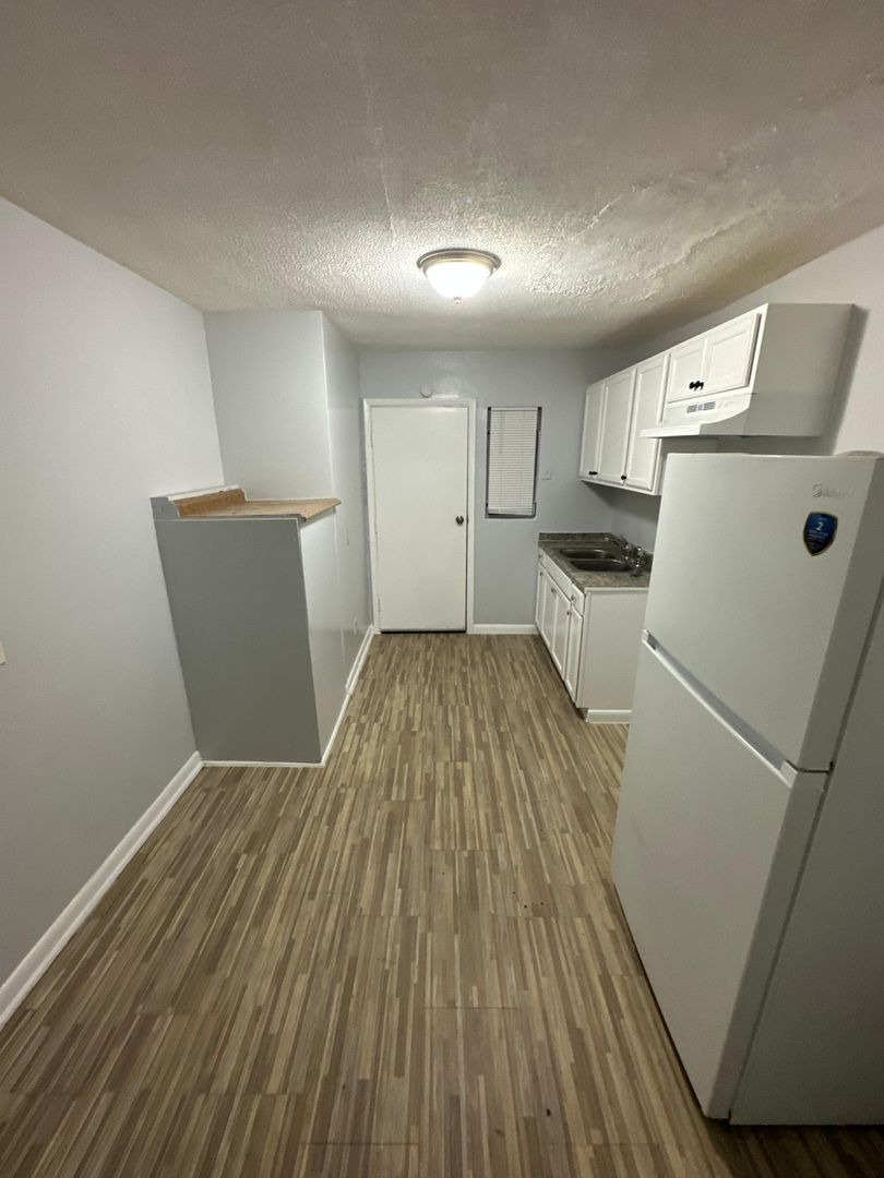 Jacksonville Apartment: 2845/2847 W 6th St.