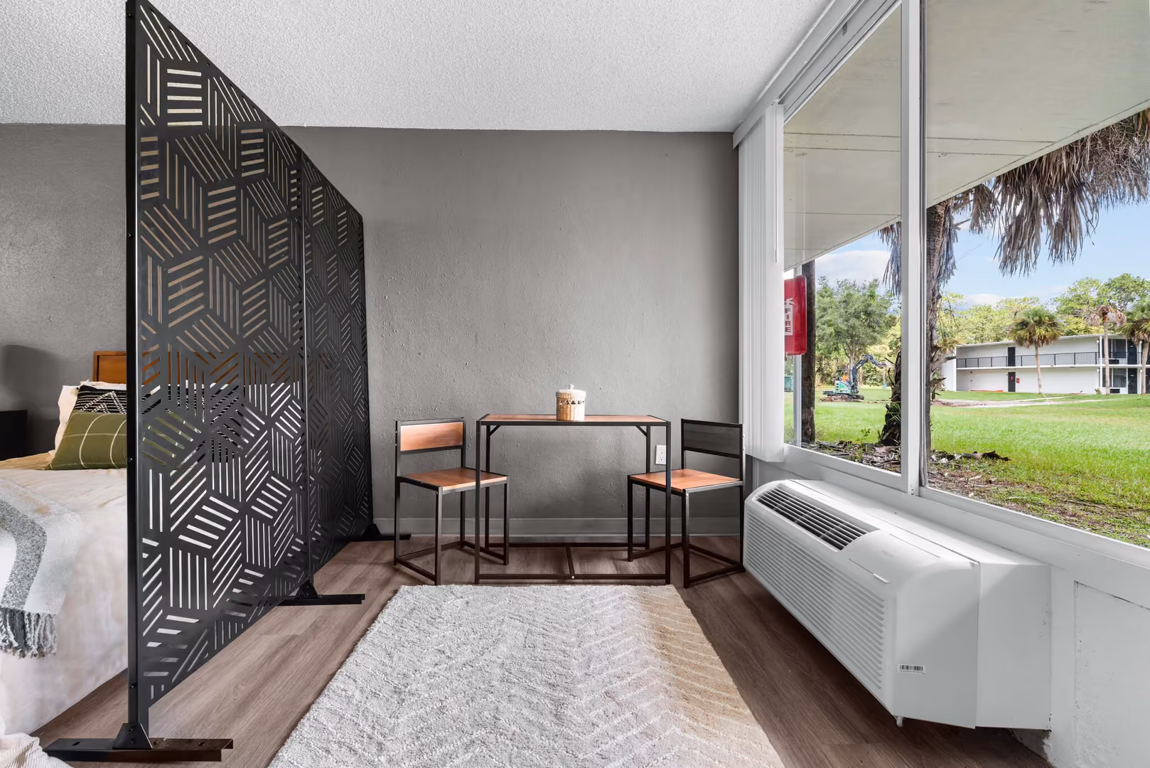 Jacksonville Apartment: 1057 Broward Rd.